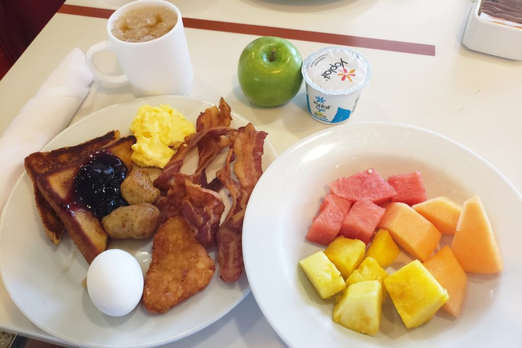 Girls Getaway with Bahamas Paradise Cruise Line-7.1- Breakast at Ocean View buffet